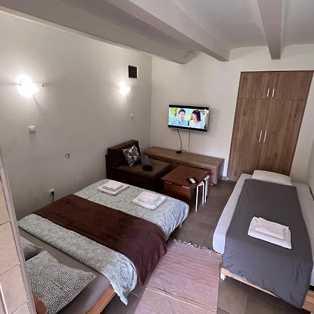 Booking Apartments Alone 1 Belgrado Esterno foto