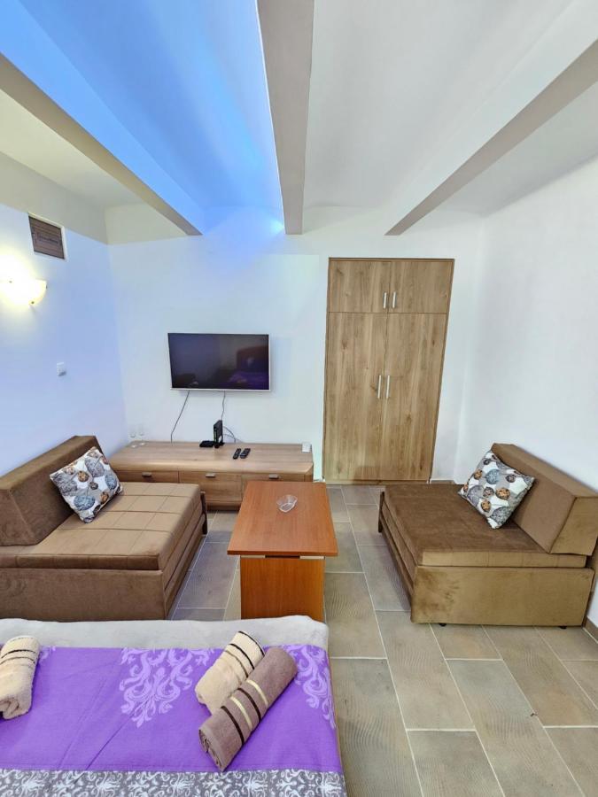 Booking Apartments Alone 1 Belgrado Esterno foto
